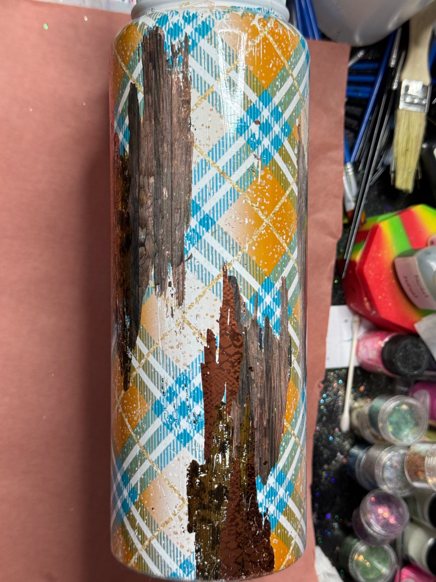 HAND PAINTED ROARING BEAR ON FOILS TUMBLER WAFFLE