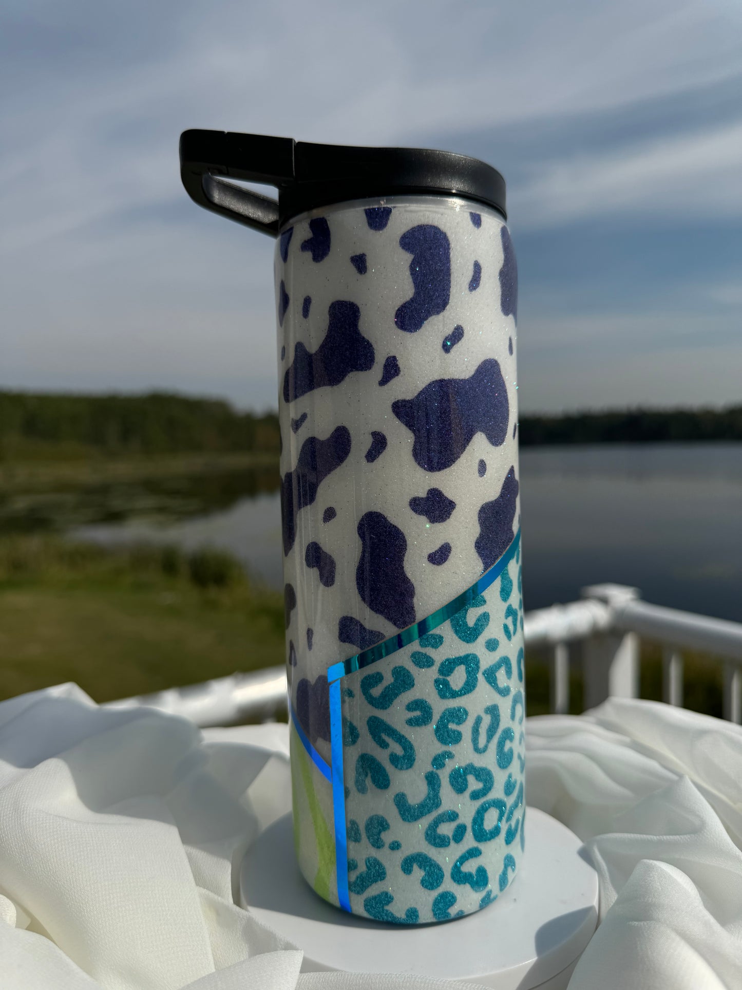 35. 20oz. Skinny Duo Animal Print drinking tumbler