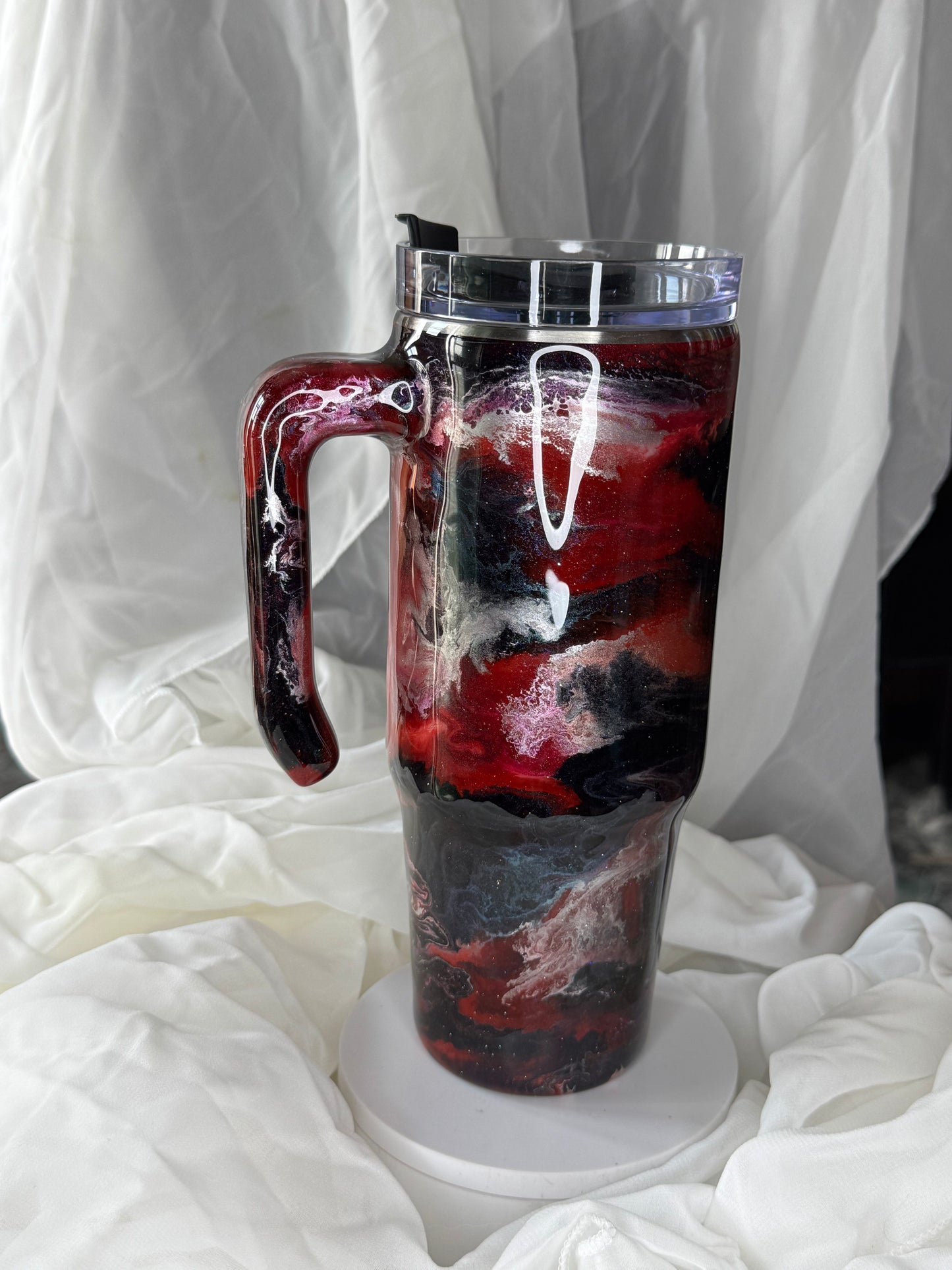 30oz Red and black grippy