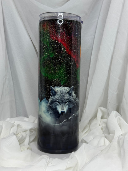 32. 30oz Straight Skinny Wolf Northern Lights drinking tumbler