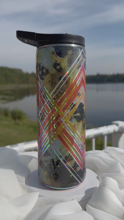 32. 20oz. Skinny Duo Abstract drinking tumbler